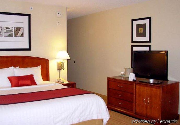 Courtyard By Marriott Springfield Hotel Bilik gambar