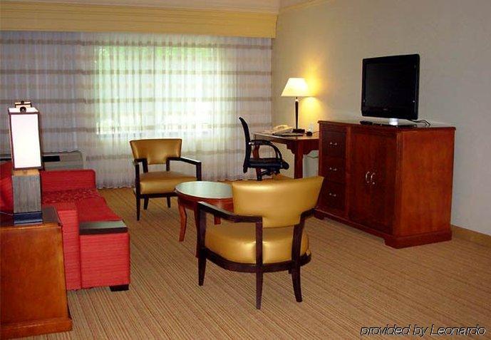 Courtyard By Marriott Springfield Hotel Bilik gambar